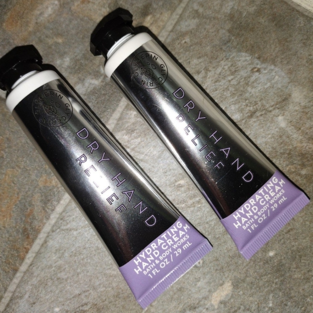Bath & Body Works Dry Hand Relief Hydrating Hand Cream Set of 2 NWT